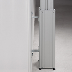 Levelling feet and wall mount bracket